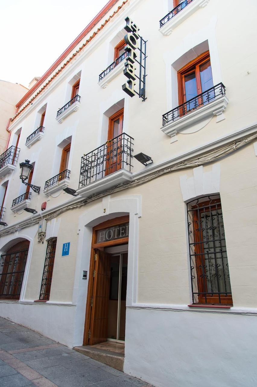 Hotel Castilla Caces Eksteriør billede