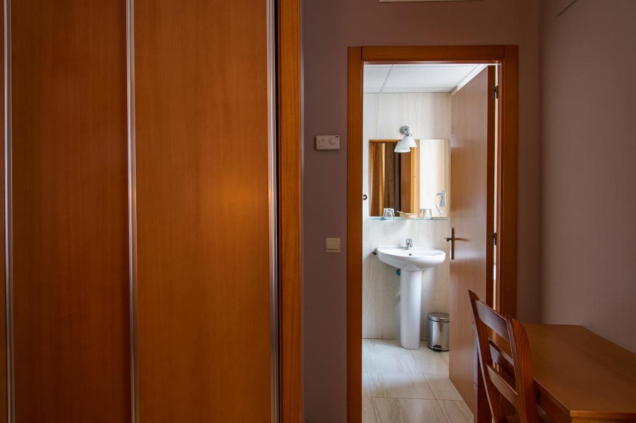 Hotel Castilla Caces Eksteriør billede